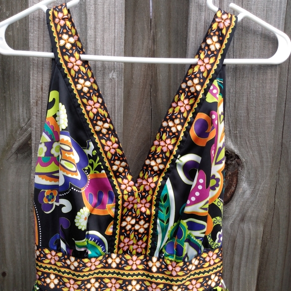 Summer fun dress! Size 8 by Me - Picture 3 of 5